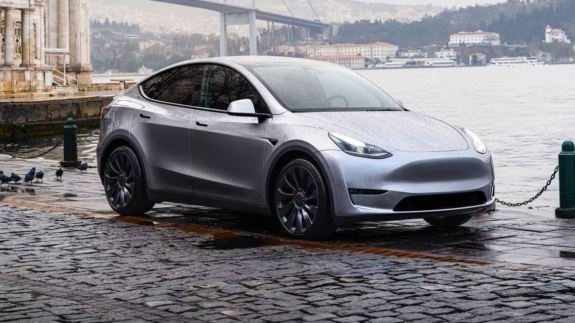 2025 Tesla Model Y