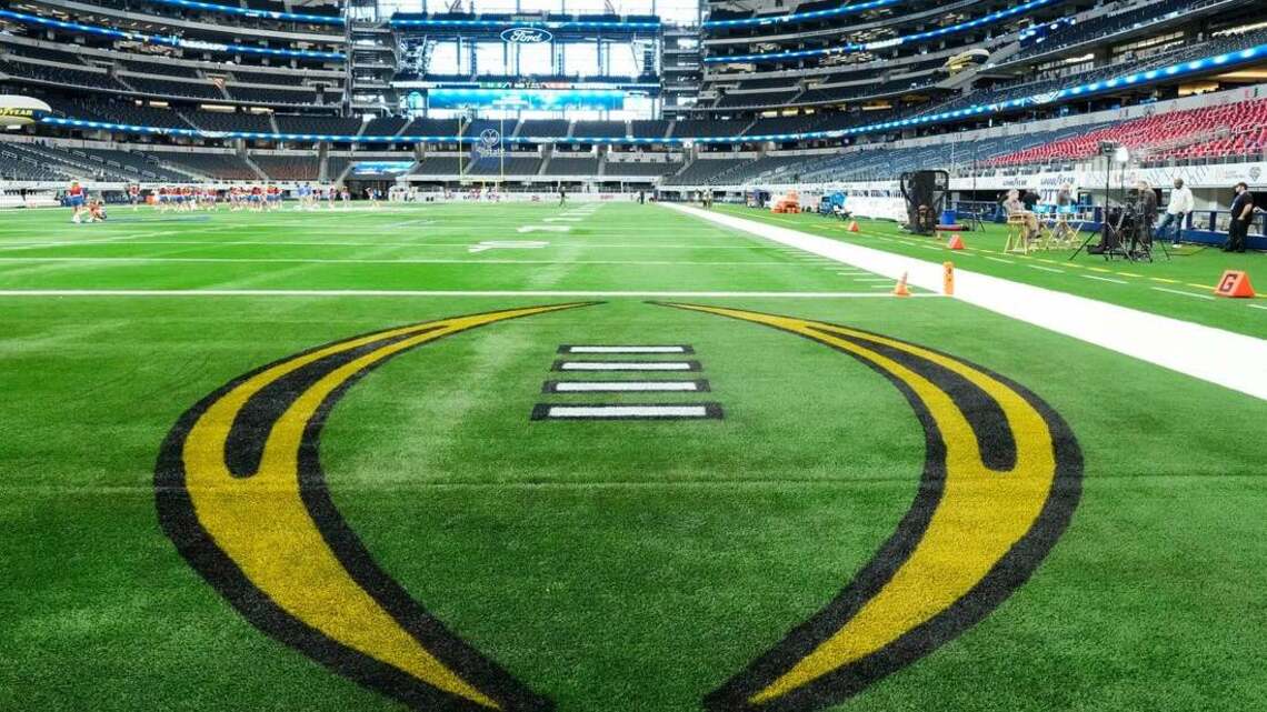 CFP opens ESPN window to discuss potential 24-team format 