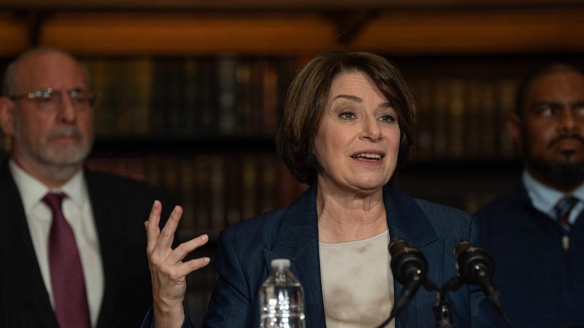 Pitching herself as a force for change, U.S. Sen. Amy Klobuchar speaks at the Avalon event center in St. Paul about her priorities for Minnesota as she runs for governor. (Jerry Holt/The Minnesota Star Tribune/TNS)