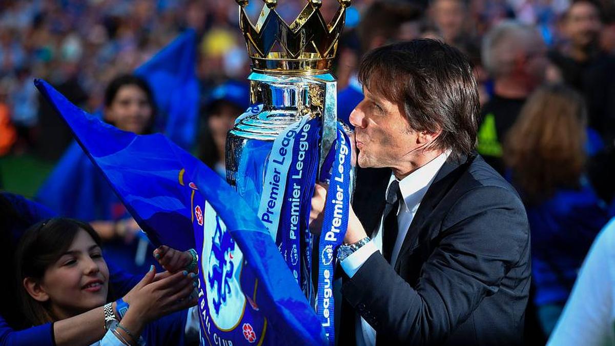  Conte won the Premier League title with Chelsea. | BEN STANSALL/AFP/Getty Images 