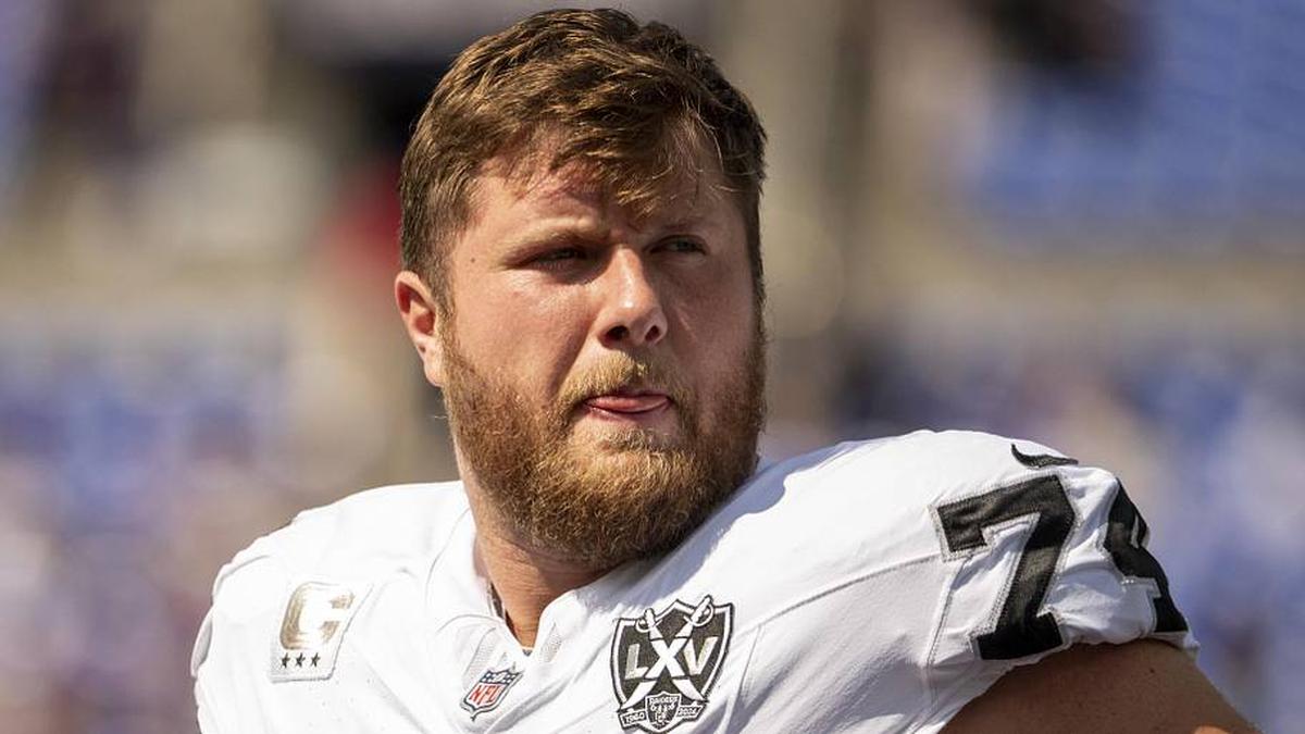  Sep 15, 2024; Baltimore, Maryland, USA; Las Vegas Raiders offensive tackle Kolton Miller (74) before the game against the Baltimore Ravens at M&T Bank Stadium. Mandatory Credit: Tommy Gilligan-Imagn Images | Tommy Gilligan-Imagn Images 