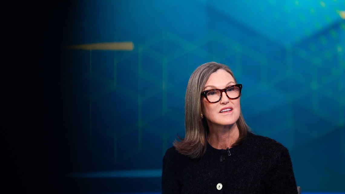 Cathie Wood buys $25 million in tumbling tech stock 