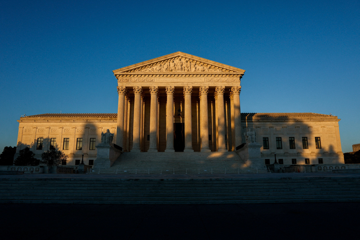 FILE PHOTO: The U.S. Supreme Court at golden hour in Washington, D.C., U.S., June 3, 2026. REUTERS/Kylie Cooper/File Photo