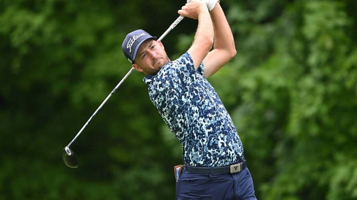 Lee Hodges, Lucas Glover share narrow lead at John Deere Classic  