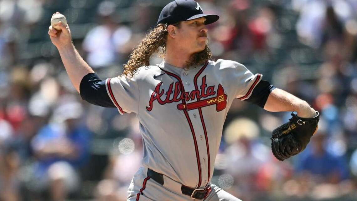Grant Holmes, Braves baffle White Sox 