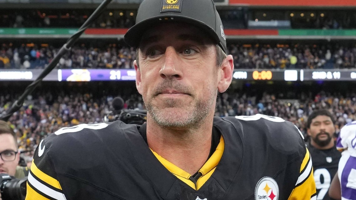 Aaron Rodgers' Former Teammate Details the Pressure of Meeting His Expectations 
