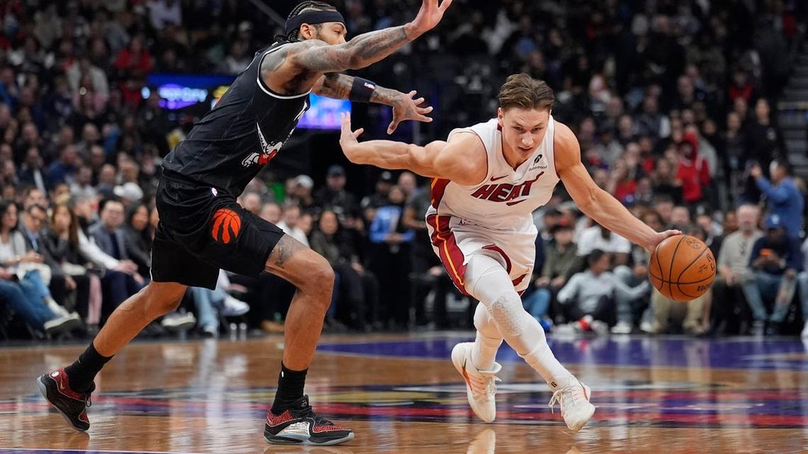 Brandon Ingram nets 38 as Raptors sweep four games from Heat 