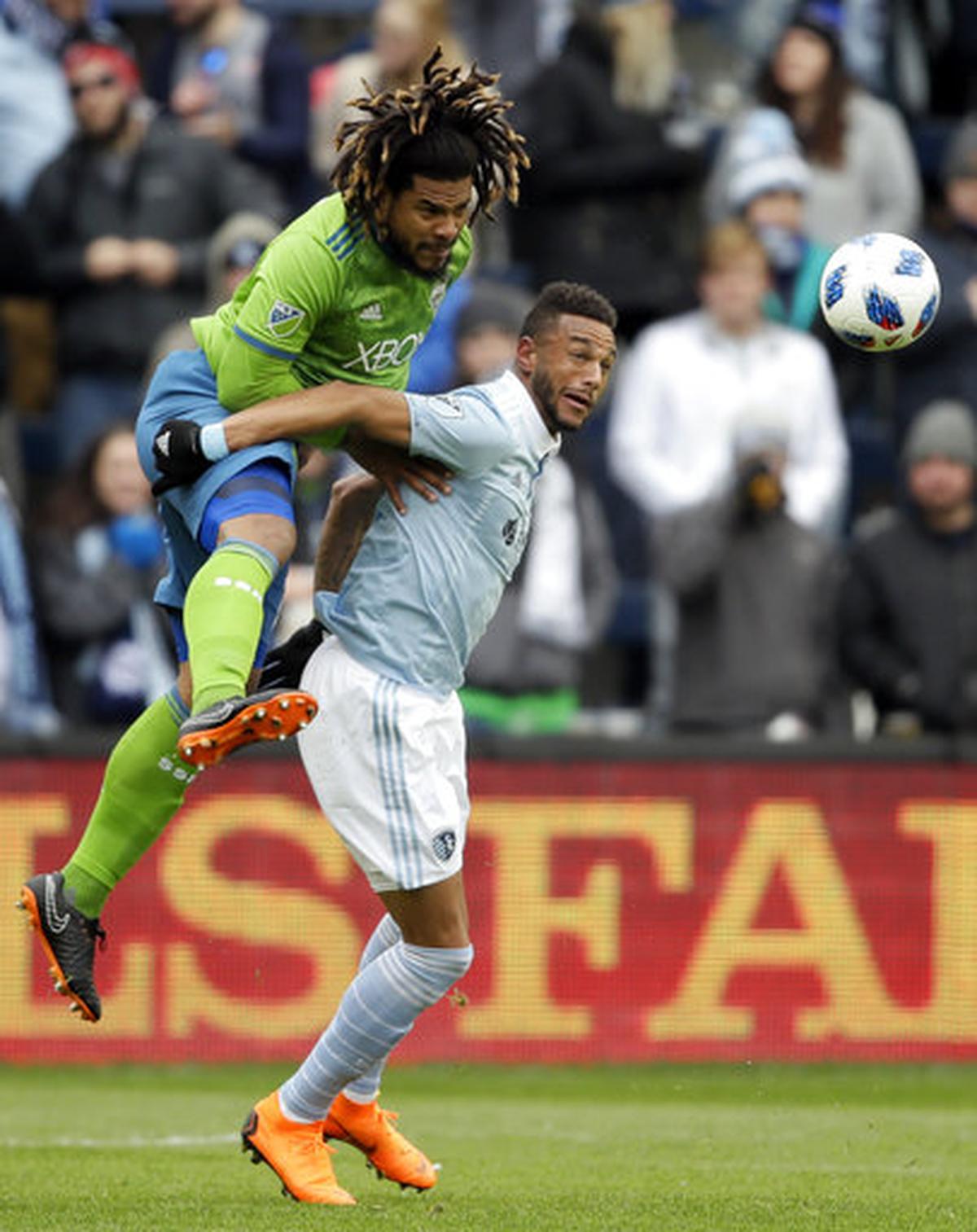 Roman Torres, Khiry Shelton