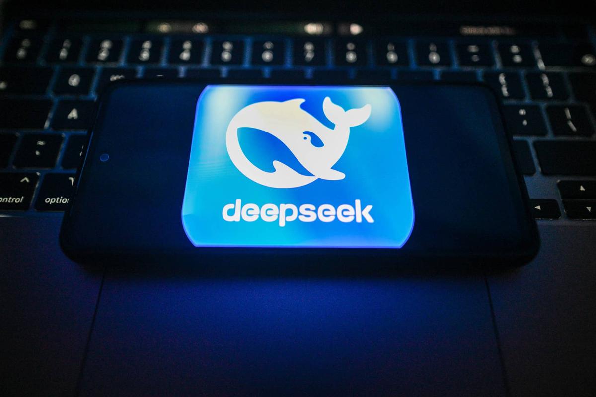  DeepSeek makes a 75% price cut on its V4-Pro AI API permanent. 