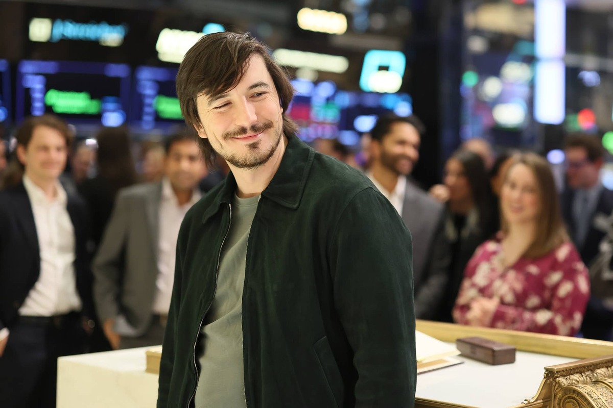  Vlad Tenev, CEO of Robinhood Markets, continues to expand the company's product portfolio 