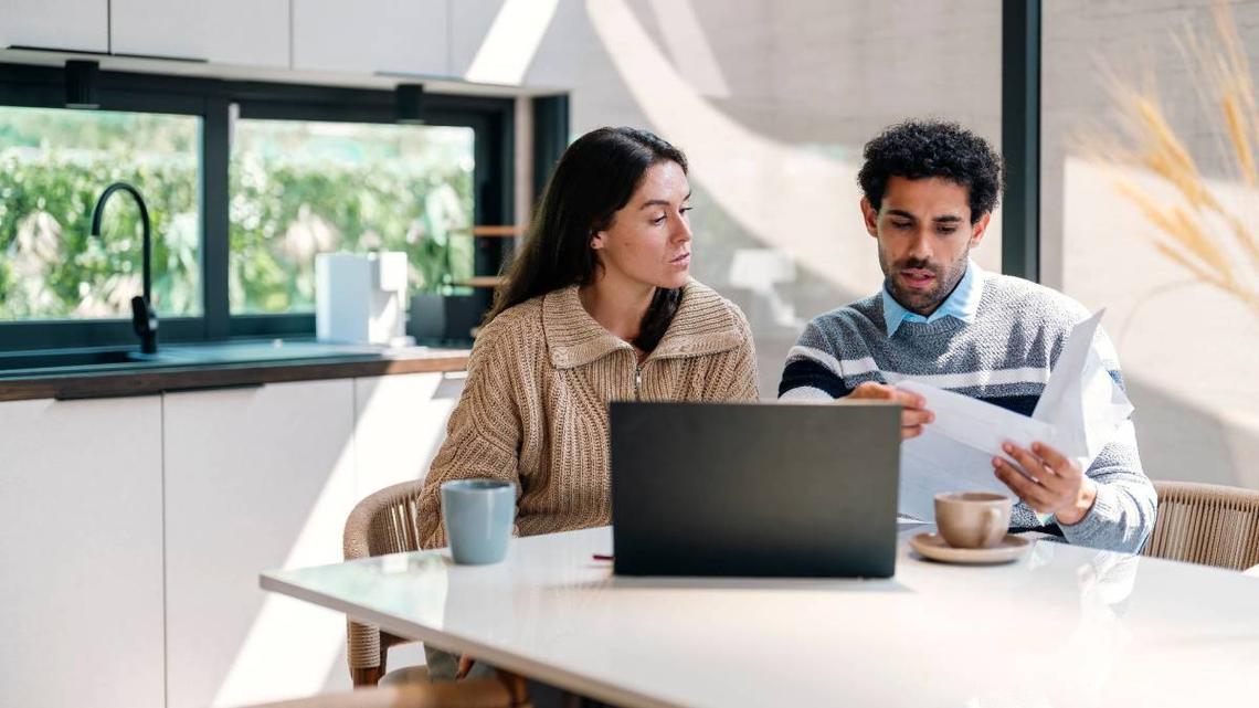 Financial planners name best ways to spend a tax refund 