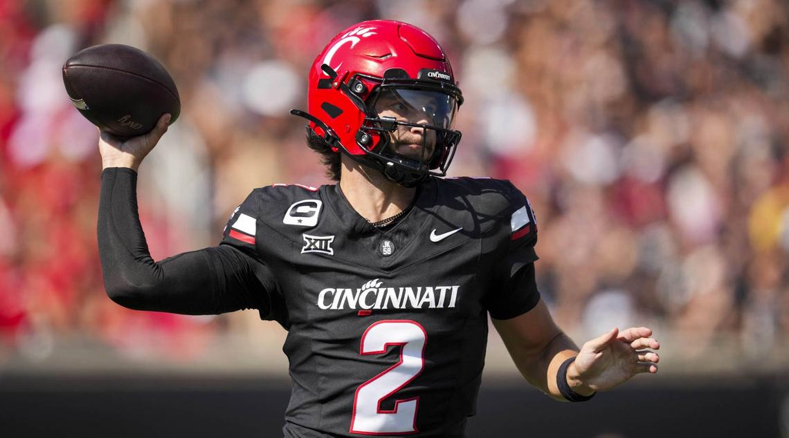  New Texas Tech quarterback Brendan Sorsby playing at Cincinnati. © Aaron Doster-Imagn Images