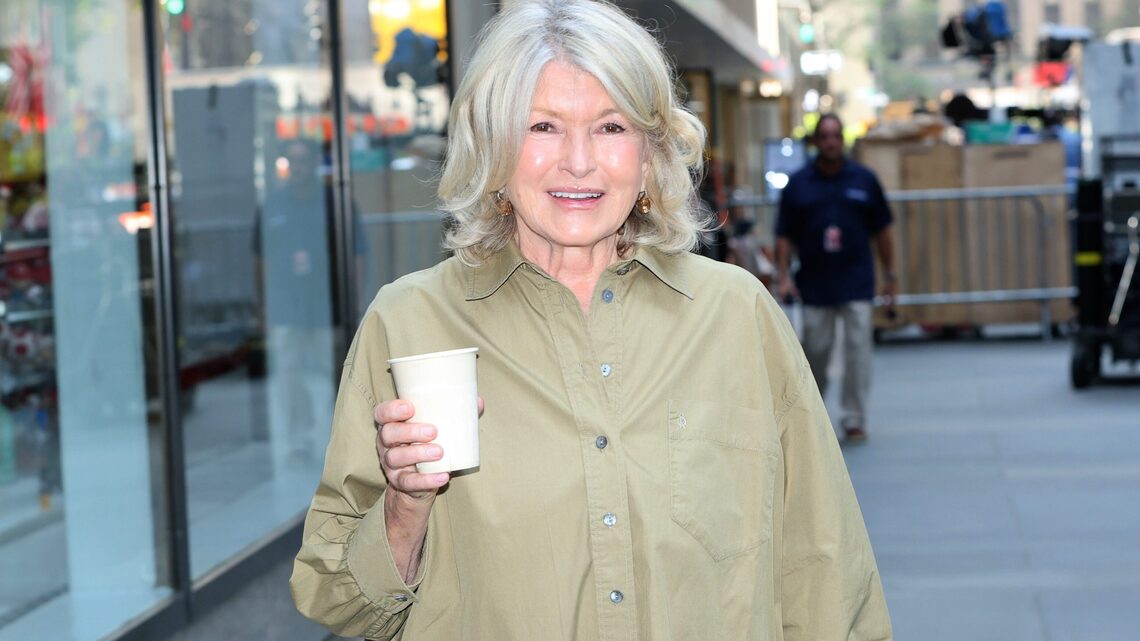 Martha Stewart's Two-Piece Set Is the Outfit of Our Dreams 