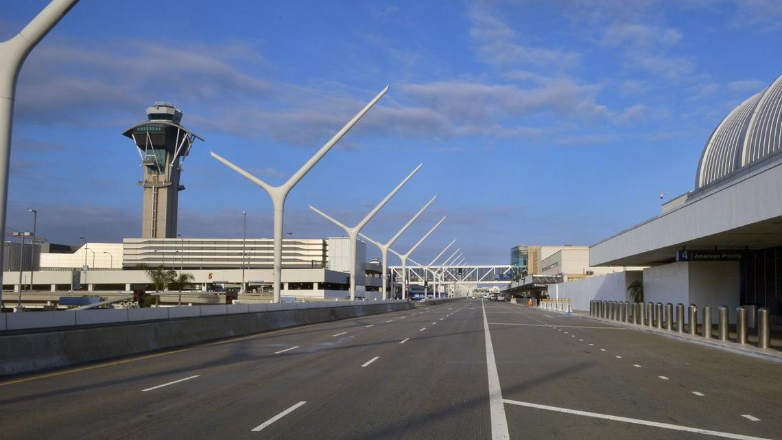 FAA to investigate after Frontier plane nearly hits 2 trucks at LAX 