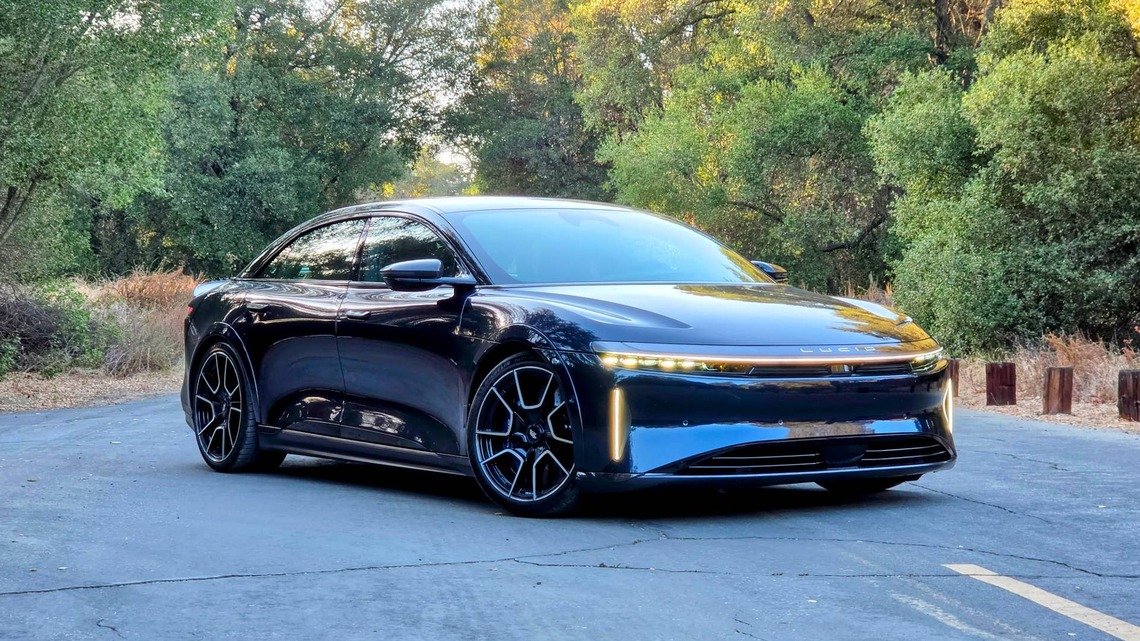 I Drove the 2026 Lucid Air Sapphire: The Fastest Sedan on Sale Is Also the Most Invisible 