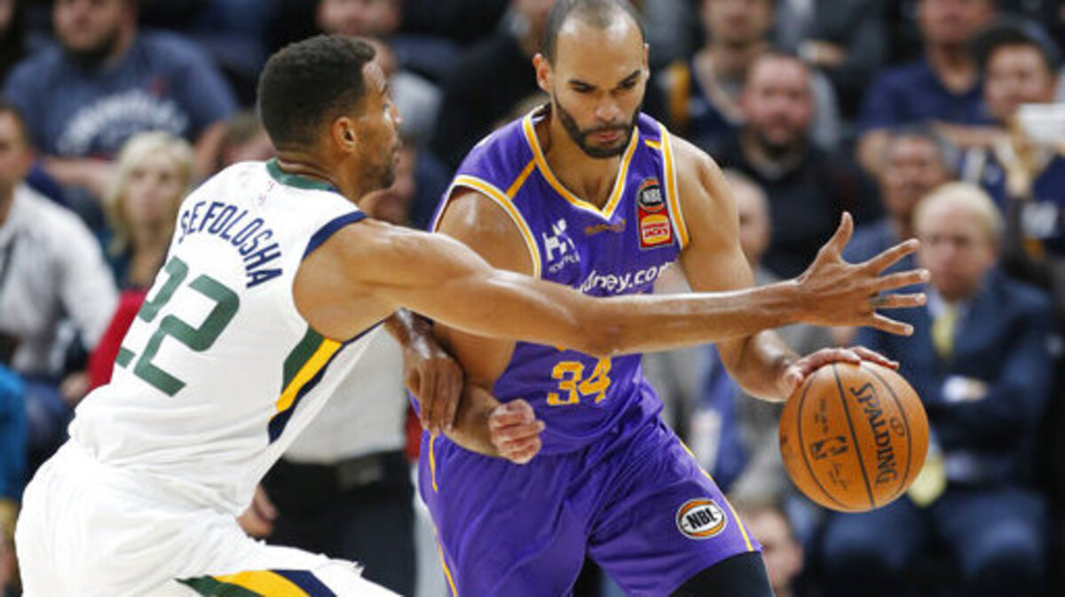 Thabo Sefolosha, Perry Ellis