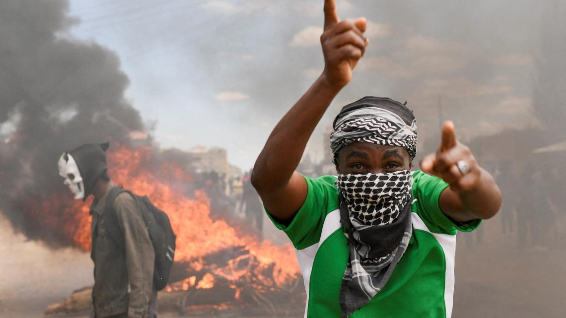 Hundreds protest against planned US Ebola quarantine facility in Kenya 