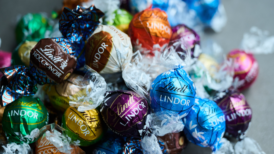 Lindt's Exclusive Lindor Truffle Flavor Taps Into This Spring's Hottest Trend 
