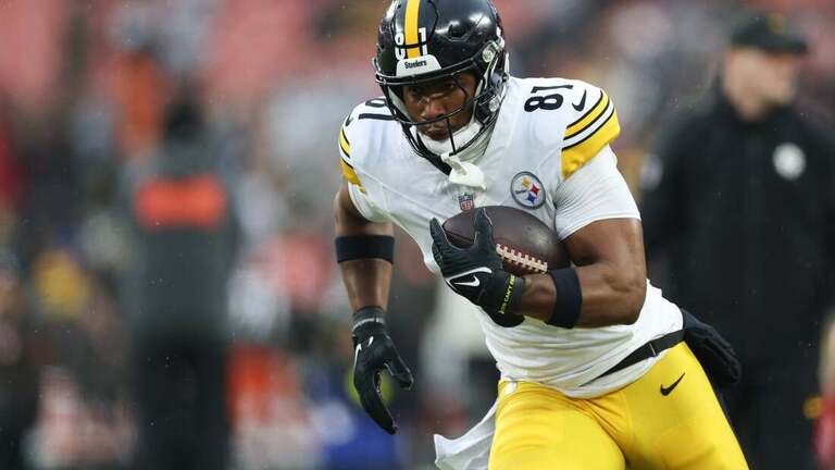 Reports: Packers sign veteran TE Jonnu Smith 