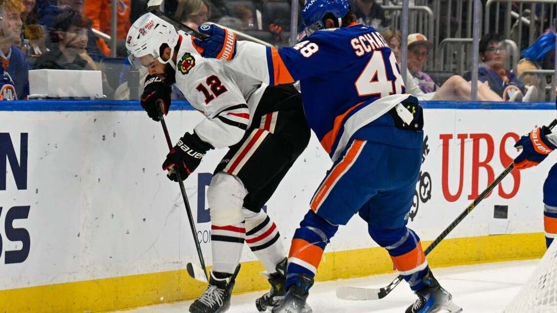 Bo Horvat (2 goals) leads Islanders to comfortable win over Blackhawks