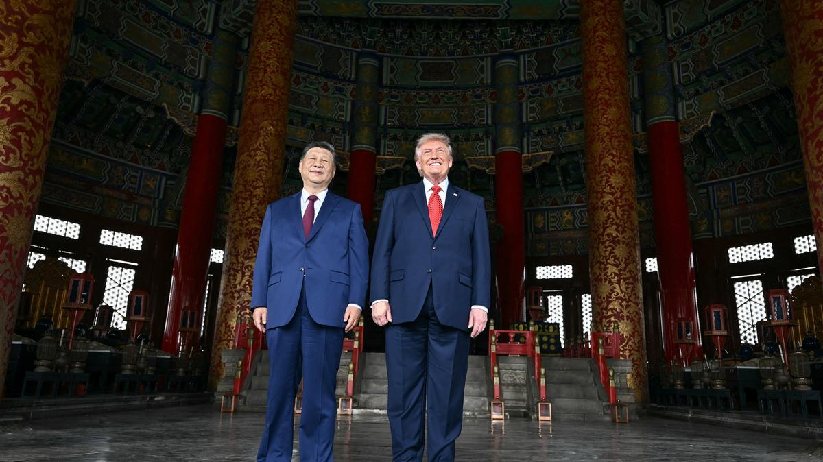 China's President Xi Jinping (L) and US President Donald Trump visit the Temple of Heaven in Beijing on May 14, 2026.  BRENDAN SMIALOWSKI/Pool via REUTERS