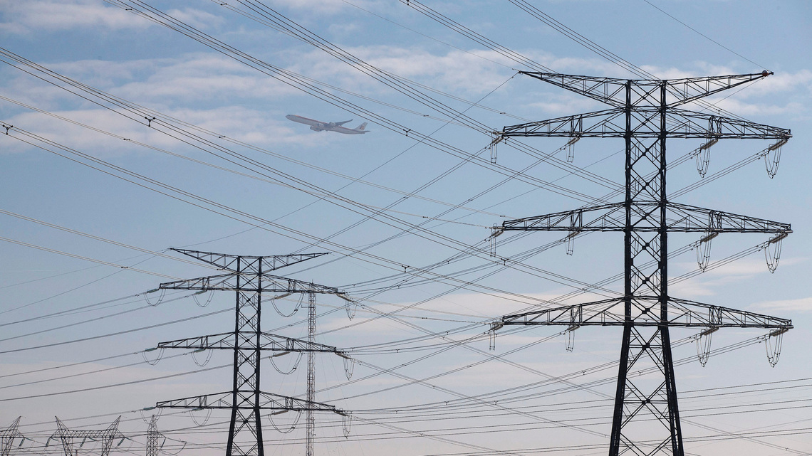 400-customer Tacoma outage resolved, caused by power pole collision