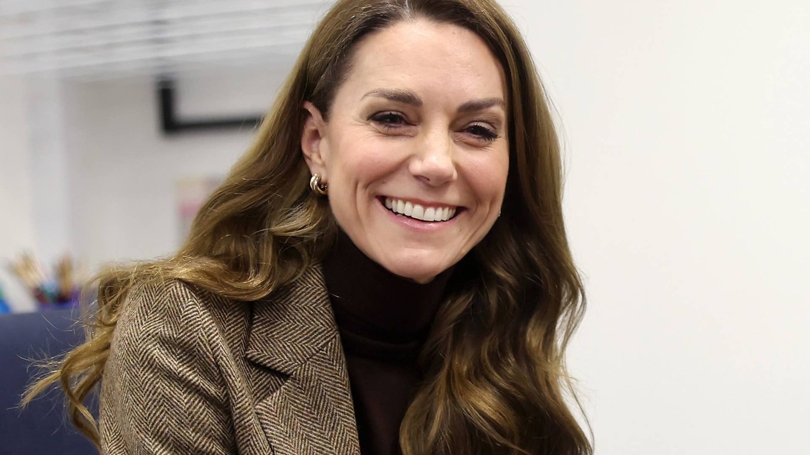 Kate Middleton Looks Stunning in Surprise Portraits That Were Taken During Secret Trip to Cornwall 