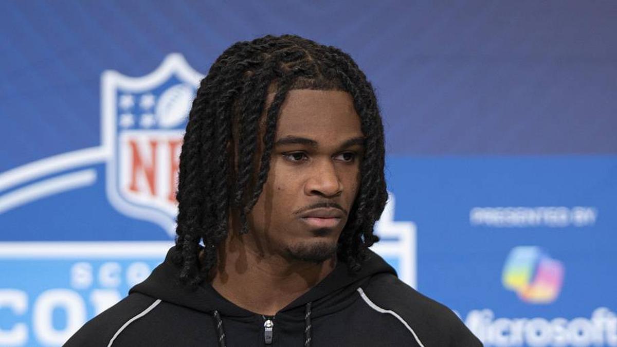  Feb 26, 2026; Indianapolis, IN, USA; Tennessee defensive back Jermod McCoy (DB20) speaks to media members during the NFL Combine at the Indiana Convention Center. Mandatory Credit: Jacob Musselman-Imagn Images | Jacob Musselman-Imagn Images 
