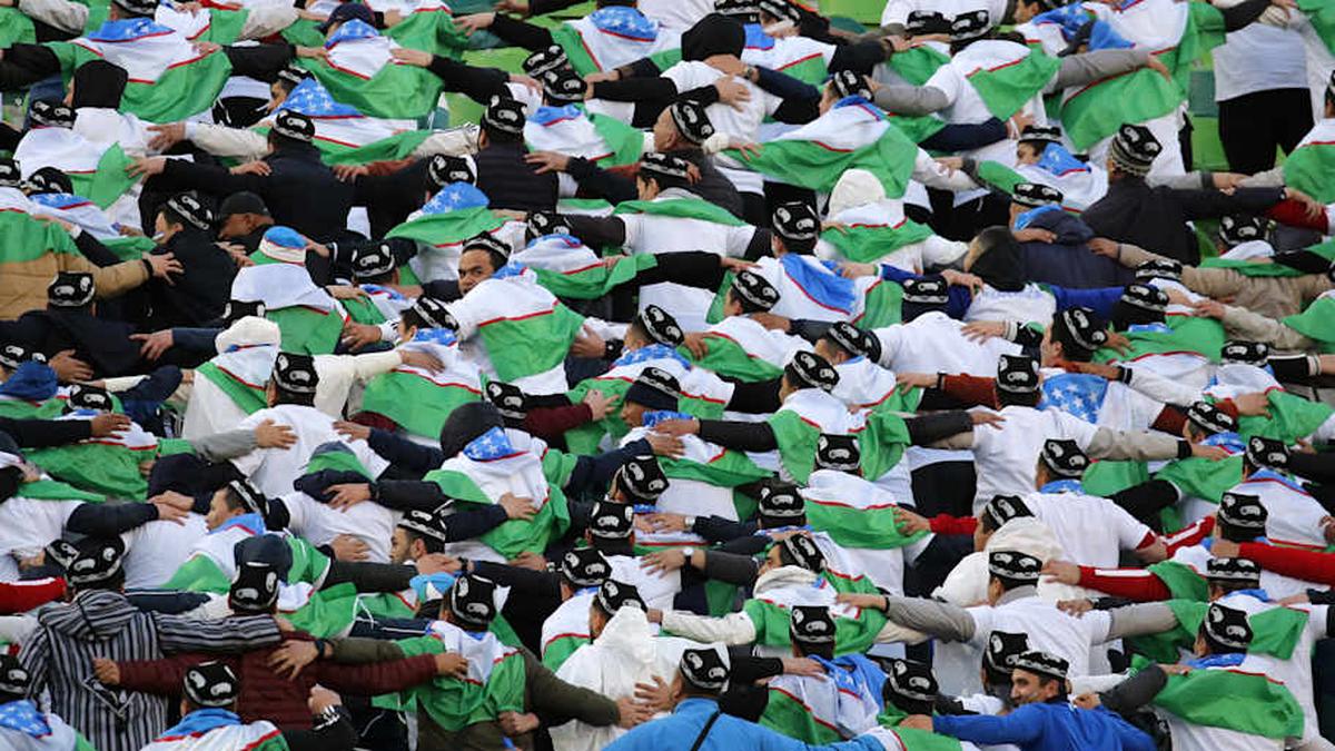  Uzbek fans come as one. | Getty/Fatemeh Bahrami 