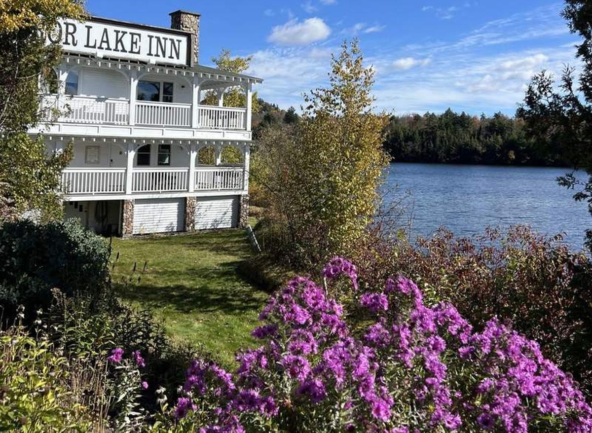  Mirror Lake Inn is situated along the sparkling waters of Mirror Lake. Photo credit: Alexa Mellardo. 