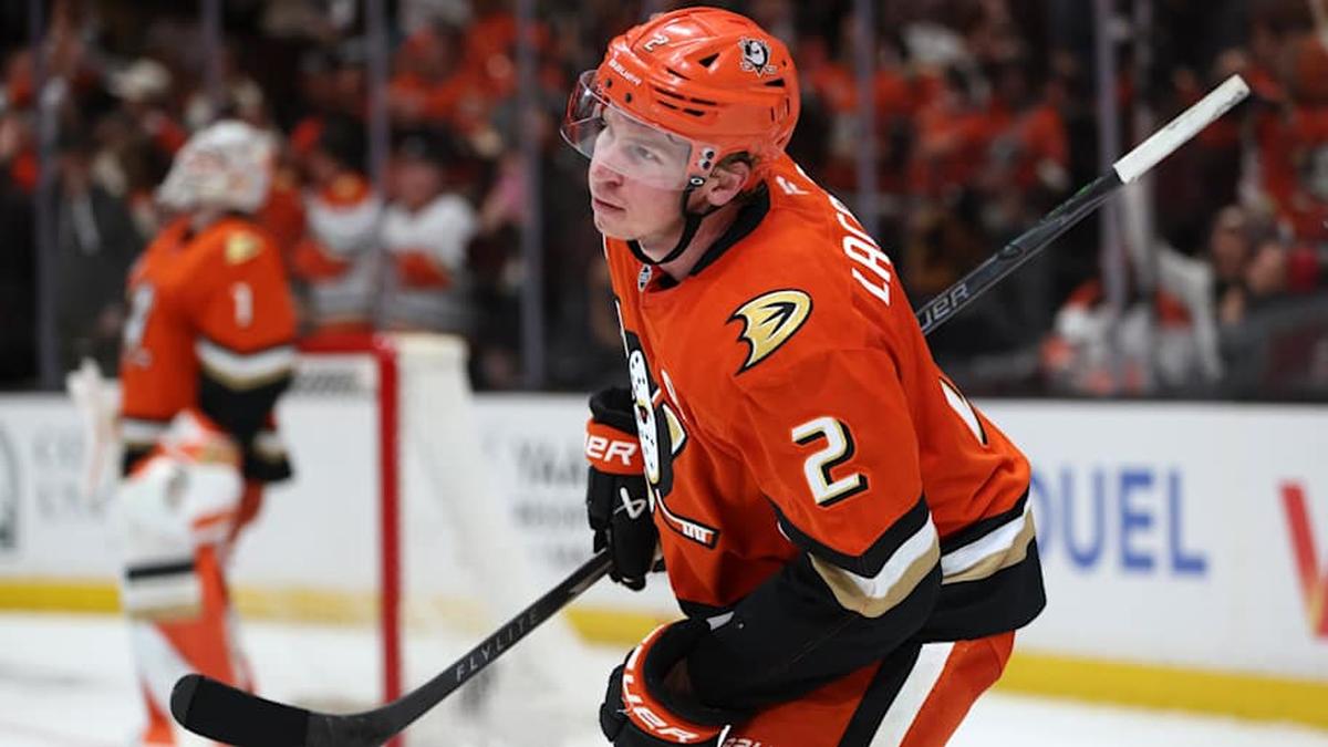  Jackson LaCombe leads all skaters in postseason points. | Kiyoshi Mio-Imagn Images 