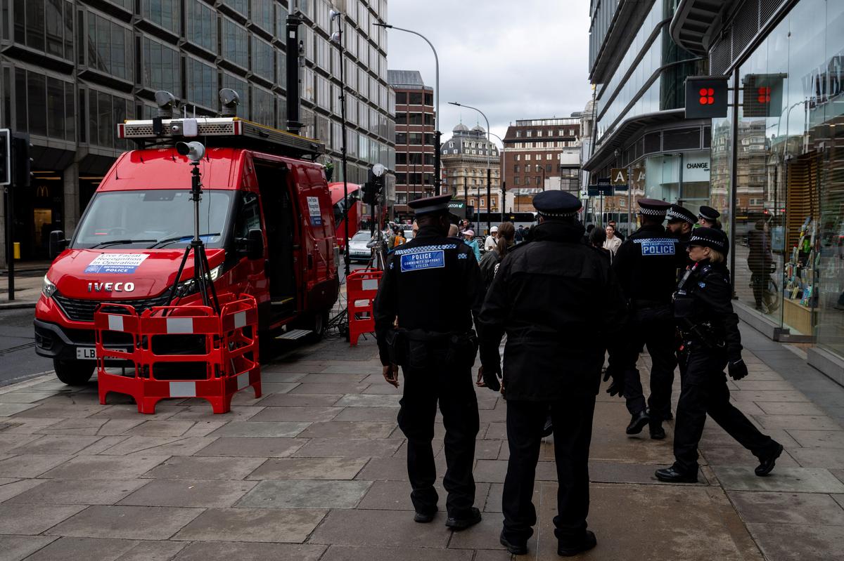 A Metropolitan Police live facial recognition operation in London, Britain, May 11, 2026. REUTERS/Chris J. Ratcliffe