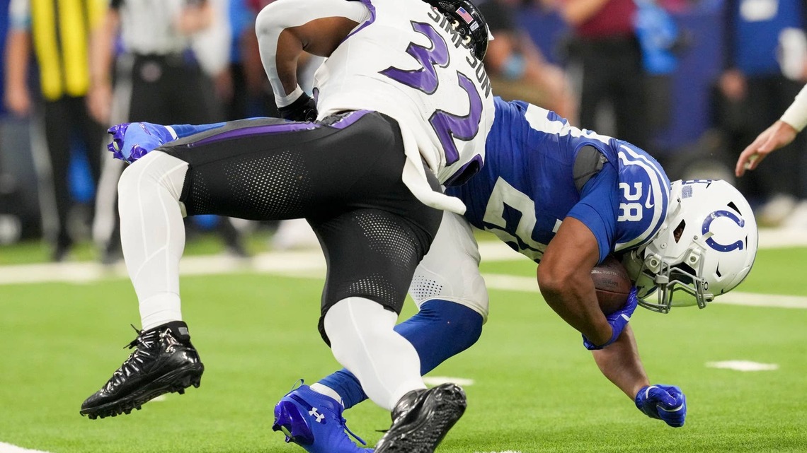 Trenton Simpson Isn't Giving Up His Ravens Role Easily. 