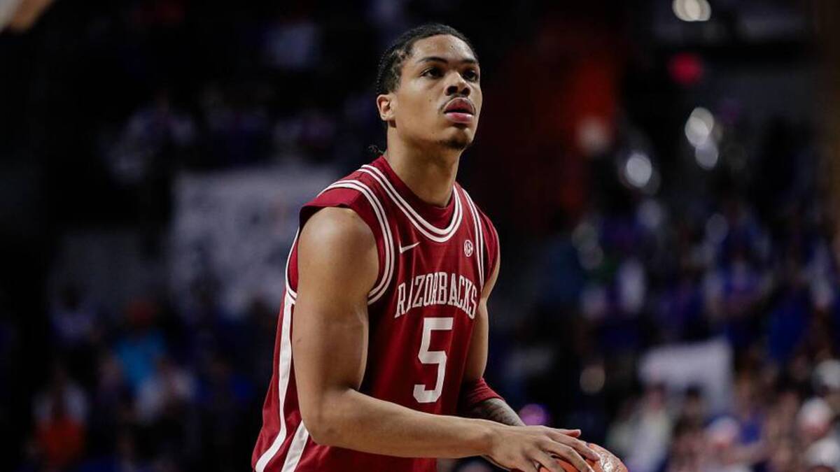  Feb 28, 2026; Gainesville, Florida, USA; Arkansas Razorbacks guard Darius Acuff Jr. (5) attempts a free throw against the Florida Gators during the first half at Exactech Arena at the Stephen C. O'Connell Center. | Travis Register-Imagn Images 