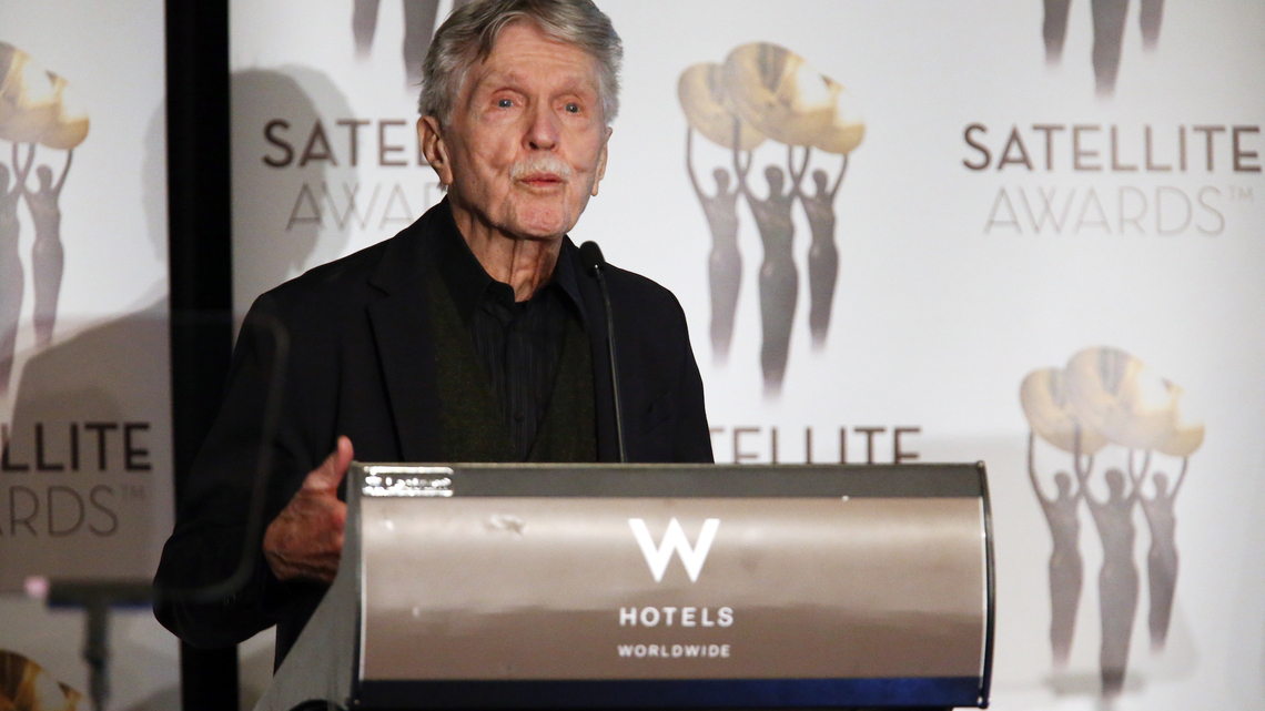 'Top Gun' and 'Picket Fences' Actor Tom Skerritt Dead at 93