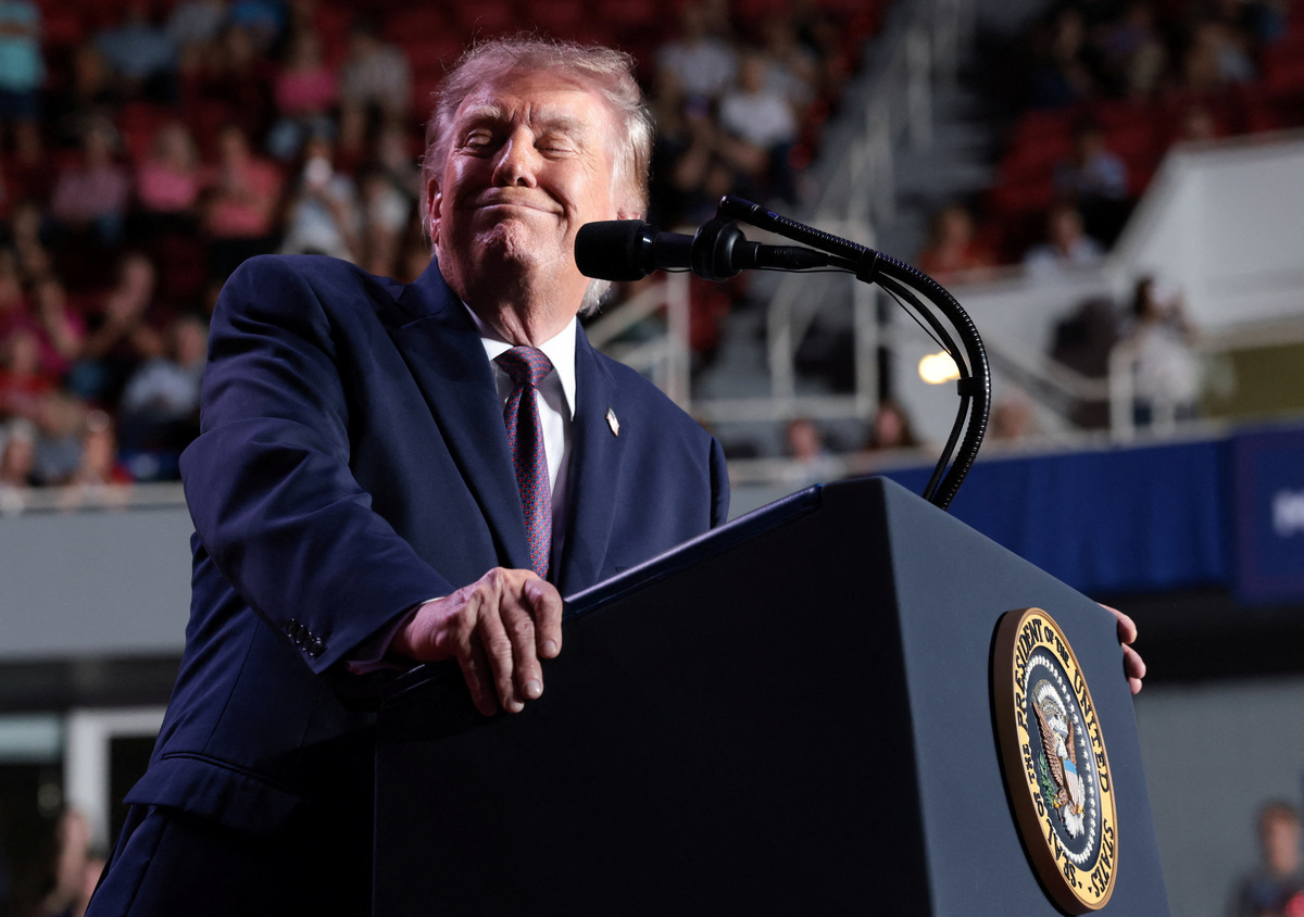 Trump cancels trip to Alabama football game amid looming hurricane ...