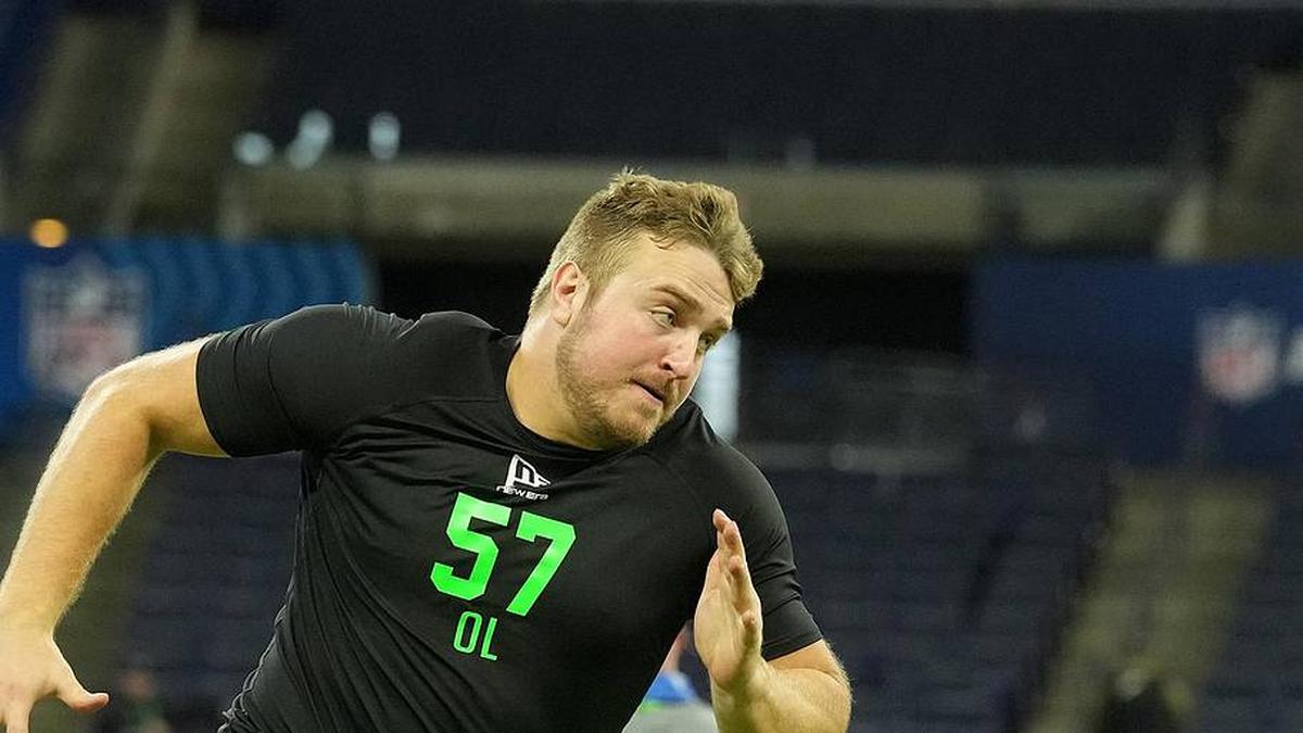  Mar 1, 2026; Indianapolis, IN, USA; Texas A&M offensive lineman Trey Zuhn (OL57) during the NFL Scouting Combine at Lucas Oil Stadium. Mandatory Credit: Kirby Lee-Imagn Images | Kirby Lee-Imagn Images 