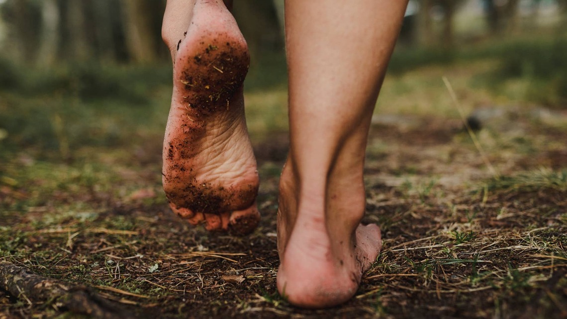 Walking Barefoot: What's Actually Good for You, and What's Hype