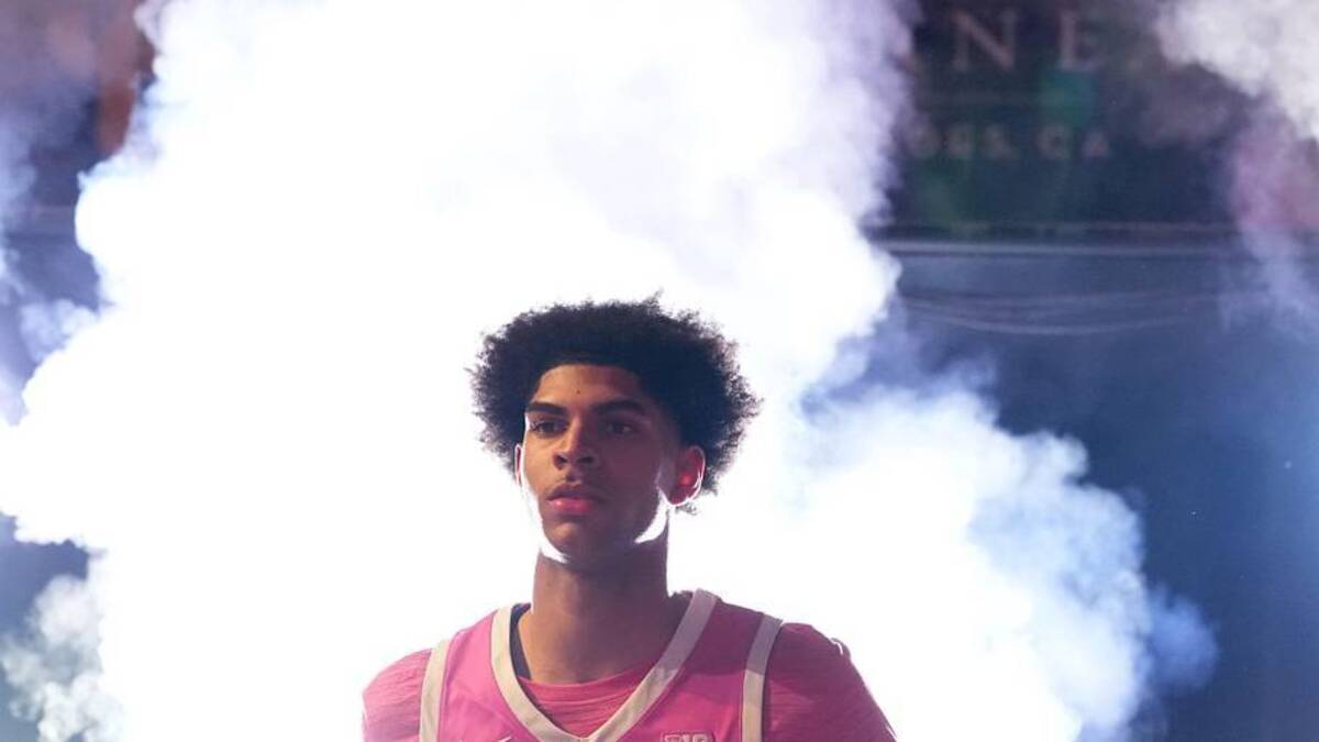  Jan 21, 2026; Los Angeles, California, USA; Southern California Trojans forward Jacob Cofie (6) enters the court before the game against the Northwestern Wildcats at Galen Center. Mandatory Credit: Kirby Lee-Imagn Images | Kirby Lee-Imagn Images 