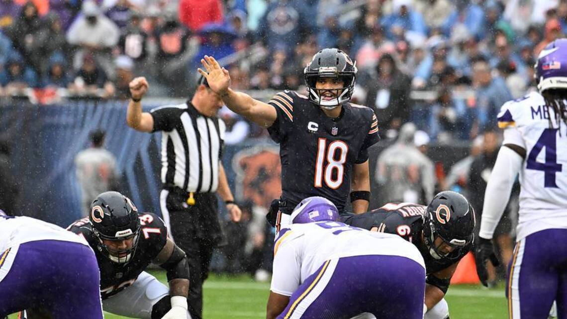 Why Vic Fangio Knows Bears' Run Game Won't Vanish With Caleb Williams Out
