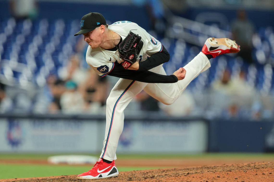  Pete Fairbanks shows improving form, offering cautious optimism within a shaky tier lacking consistent ninth-inning reliability. Sam Navarro-Imagn Images