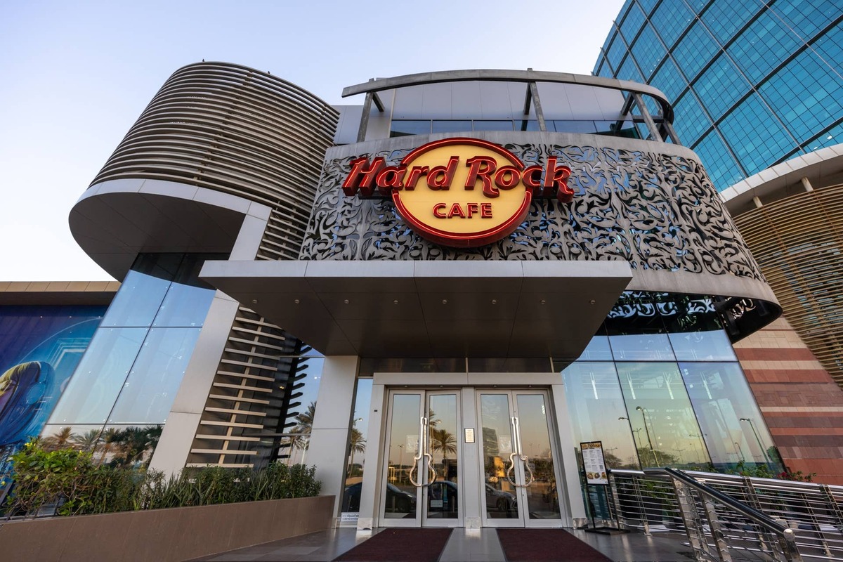  Hard Rock Cafe closes Miami location after over 30 years. 