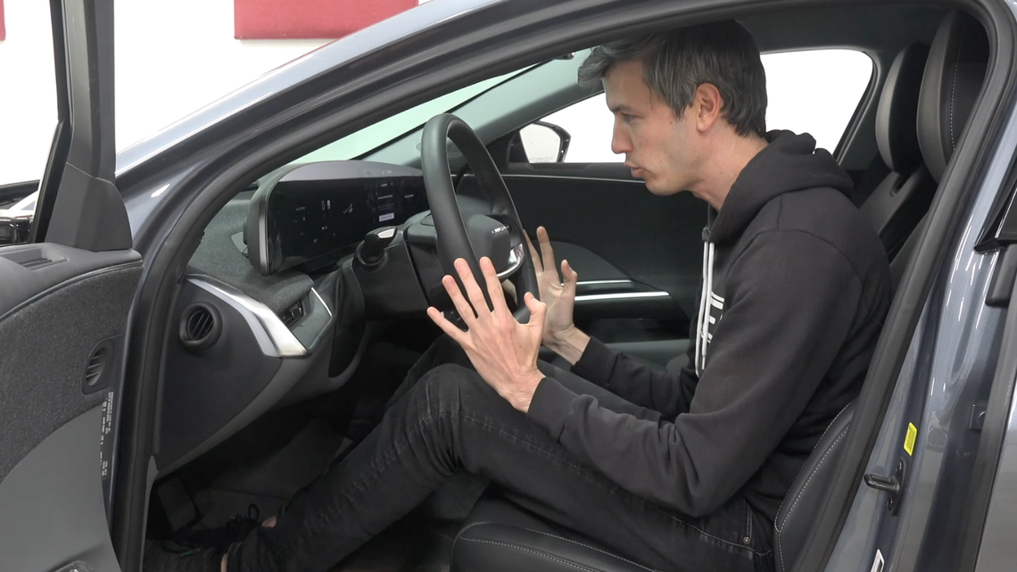 "Popular YouTuber" Gives Final, Damning Report on Lucid Air and Failed Gravity Fix After Bugs Get Even Worse 