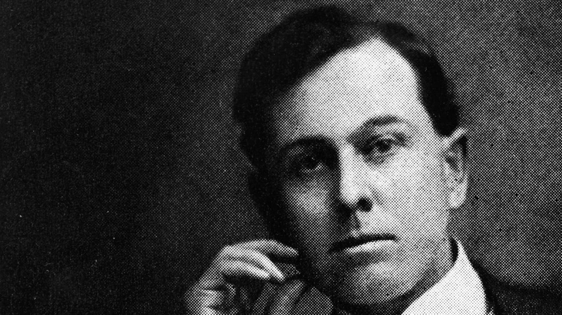 Emmett Dalton survived 23 gunshot wounds after his gang tried to rob two Coffeyville banks in one day; he served 14 years, was pardoned, and later played himself in a silent film 