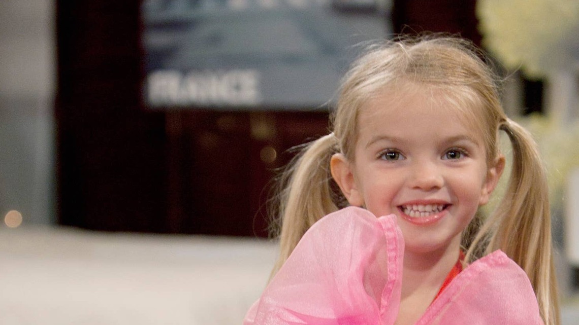 'Good Luck Charlie's' Charlie Actress Is a High School Senior, & the Internet Can't Believe the Photos 
