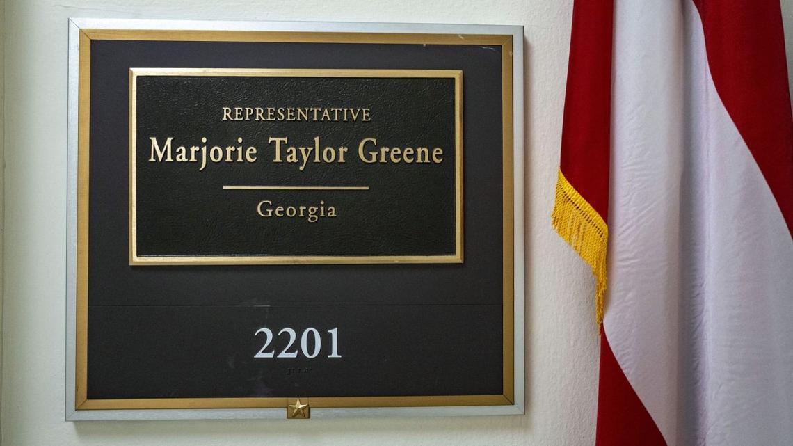 Voters in Wisconsin, Georgia head to polls in key races 