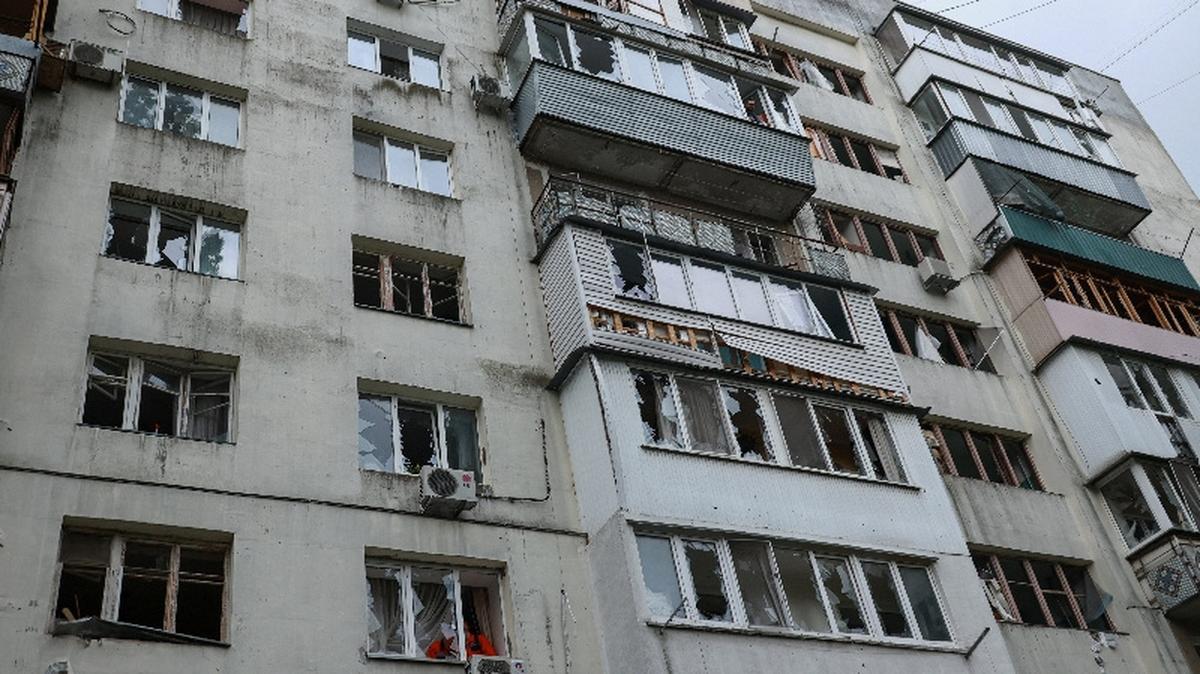 Broken windows in an apartment building damaged during a Russian drone strike, amid Russia's attack on Ukraine, in Odesa, Ukraine May 13, 2026. REUTERS/Nina Liashonok