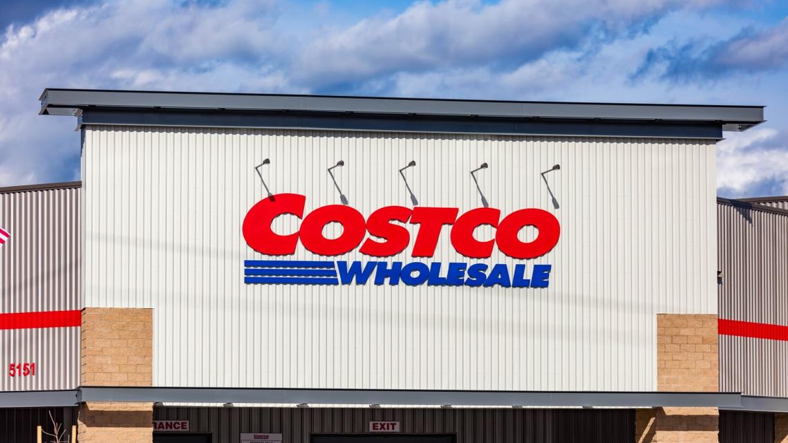 Costco Restocked This Massive 166-Piece Le Creuset Cookware Set at an Unbelievable Price 