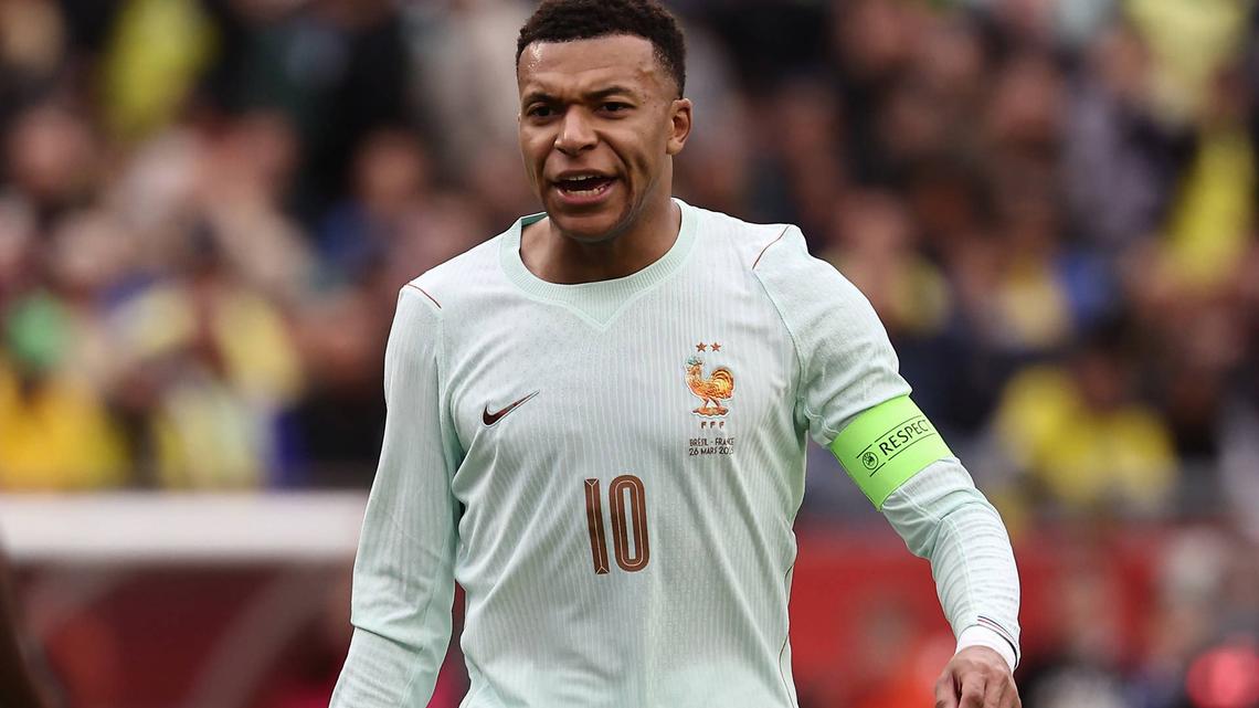 Kylian Mbappe Makes Stance Clear on Lionel Messi And Cristiano Ronaldo's Rivalry 