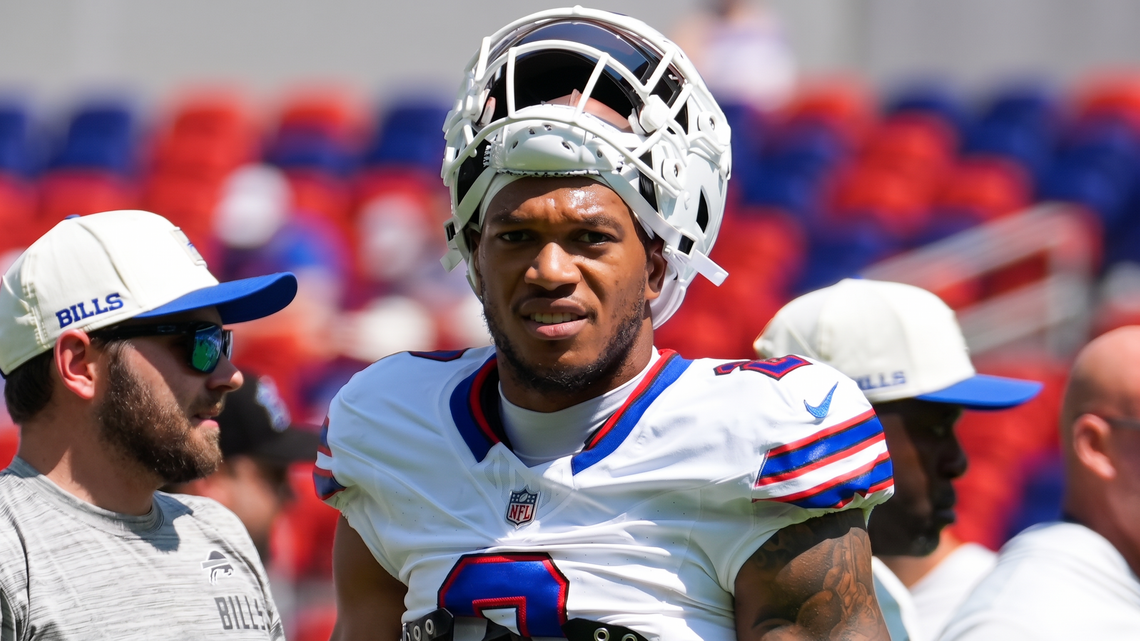 Bills Announce WR Move After DJ Moore News